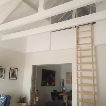 Porto Wine & Charm By Living Well